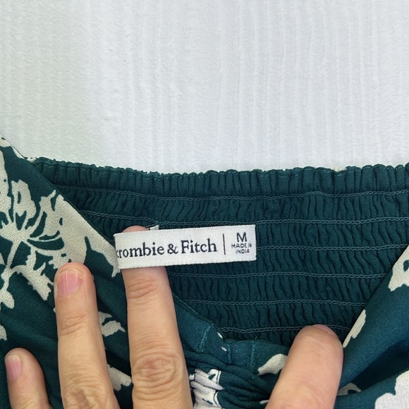Abercrombie & Fitch - Cinched Dark Green And White Floral Long Sleeve Blouse Med - Picture 9 of 12